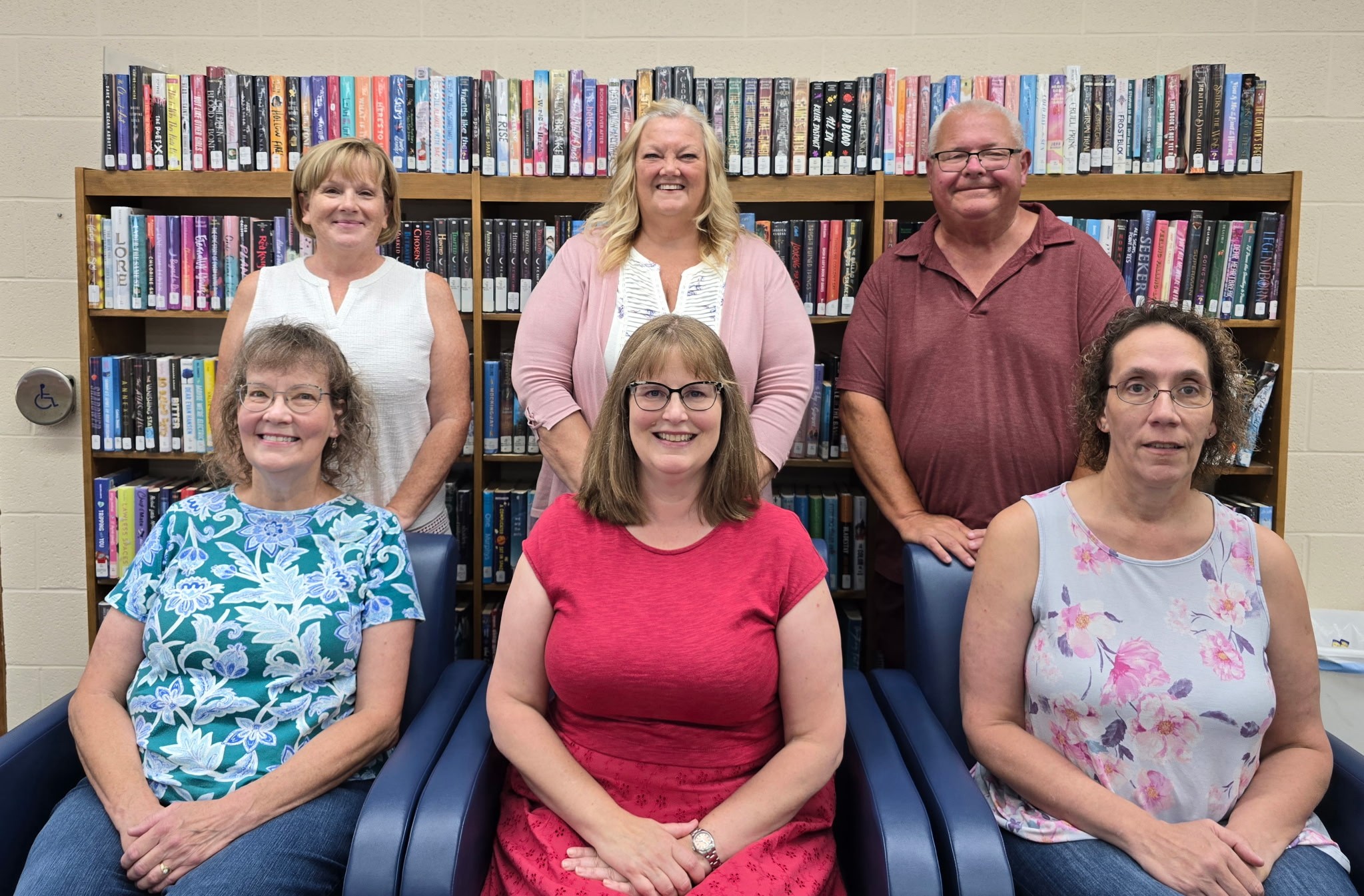 Lake Mills Public Library photo of 6 staff members